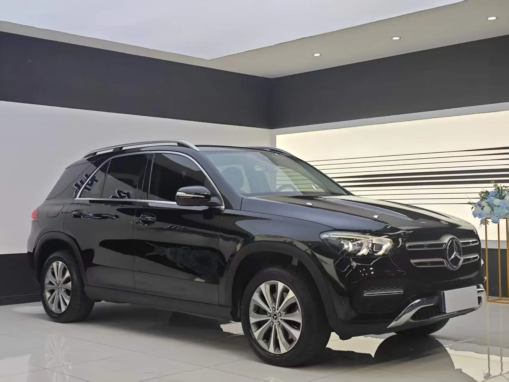 Mercedes-Benz GLE (Imported)