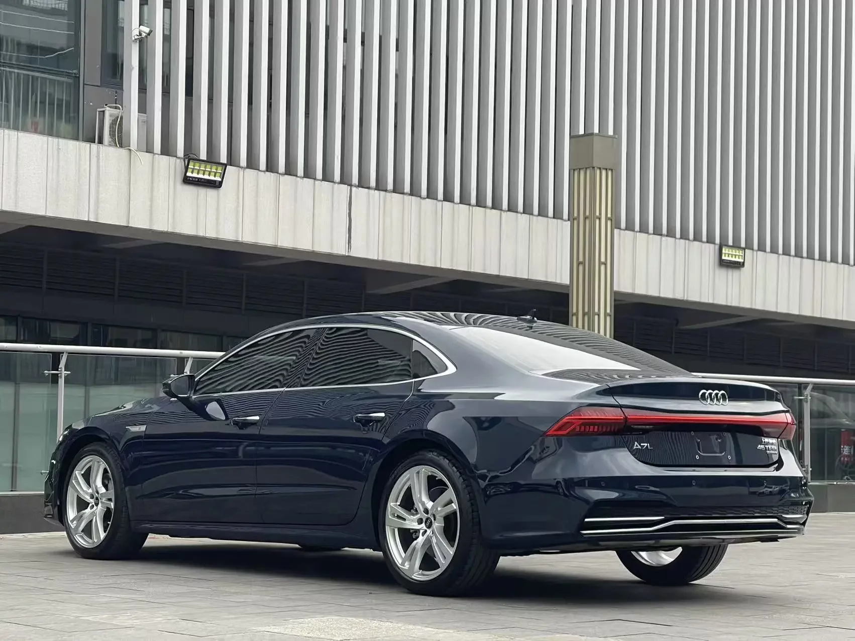 Audi A7L