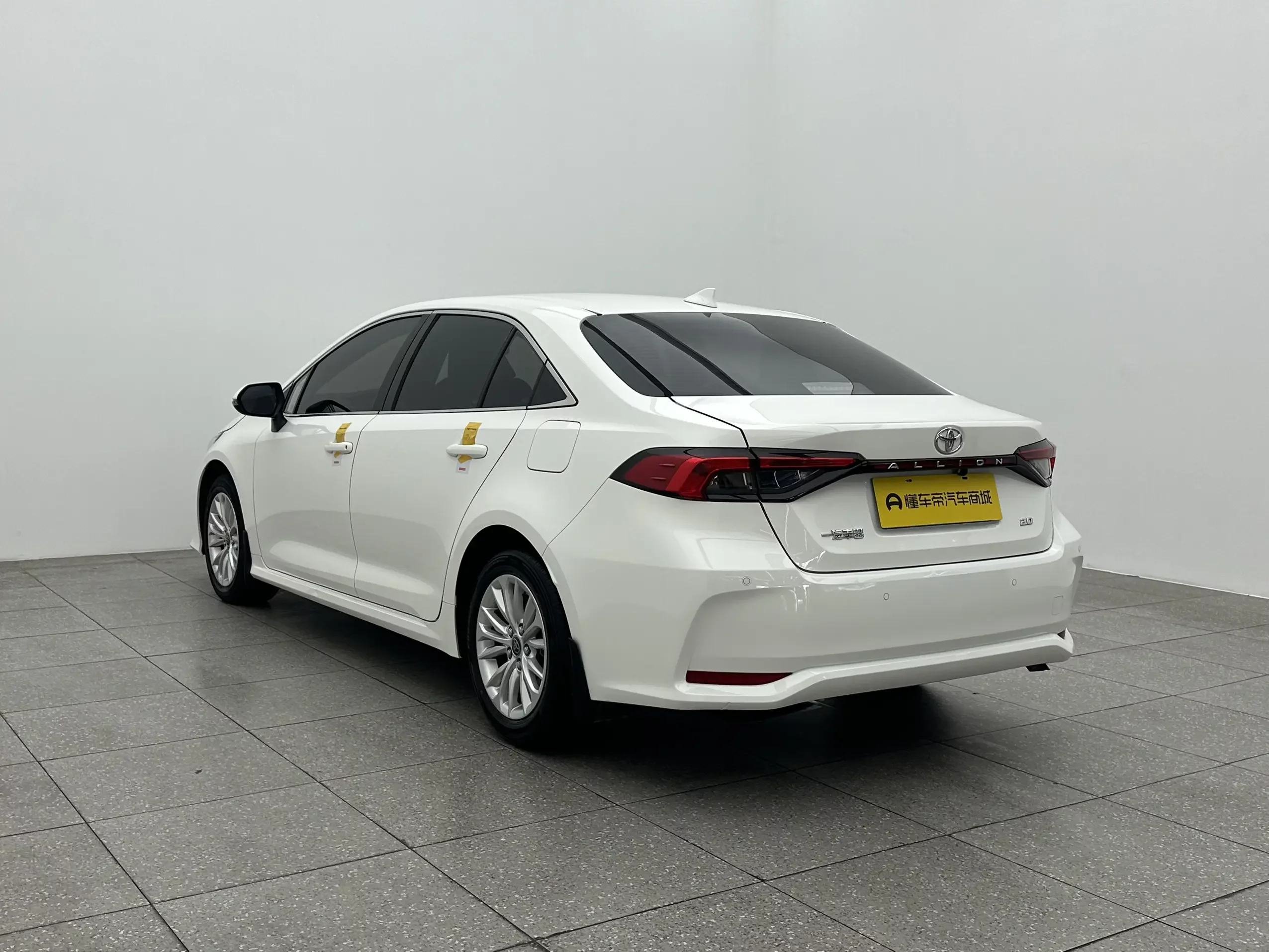 Toyota Asiatic lion