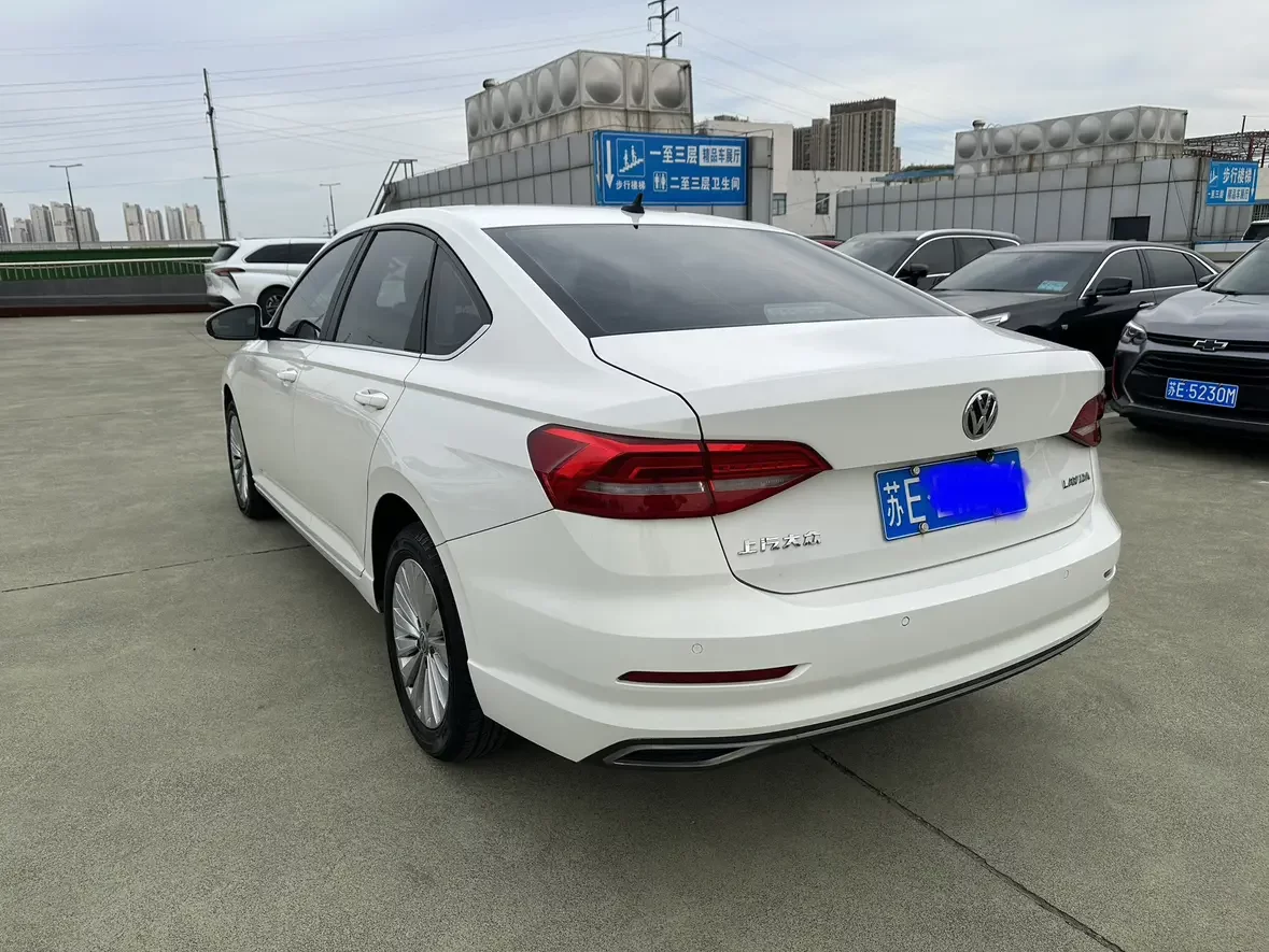 Volkswagen Lavida