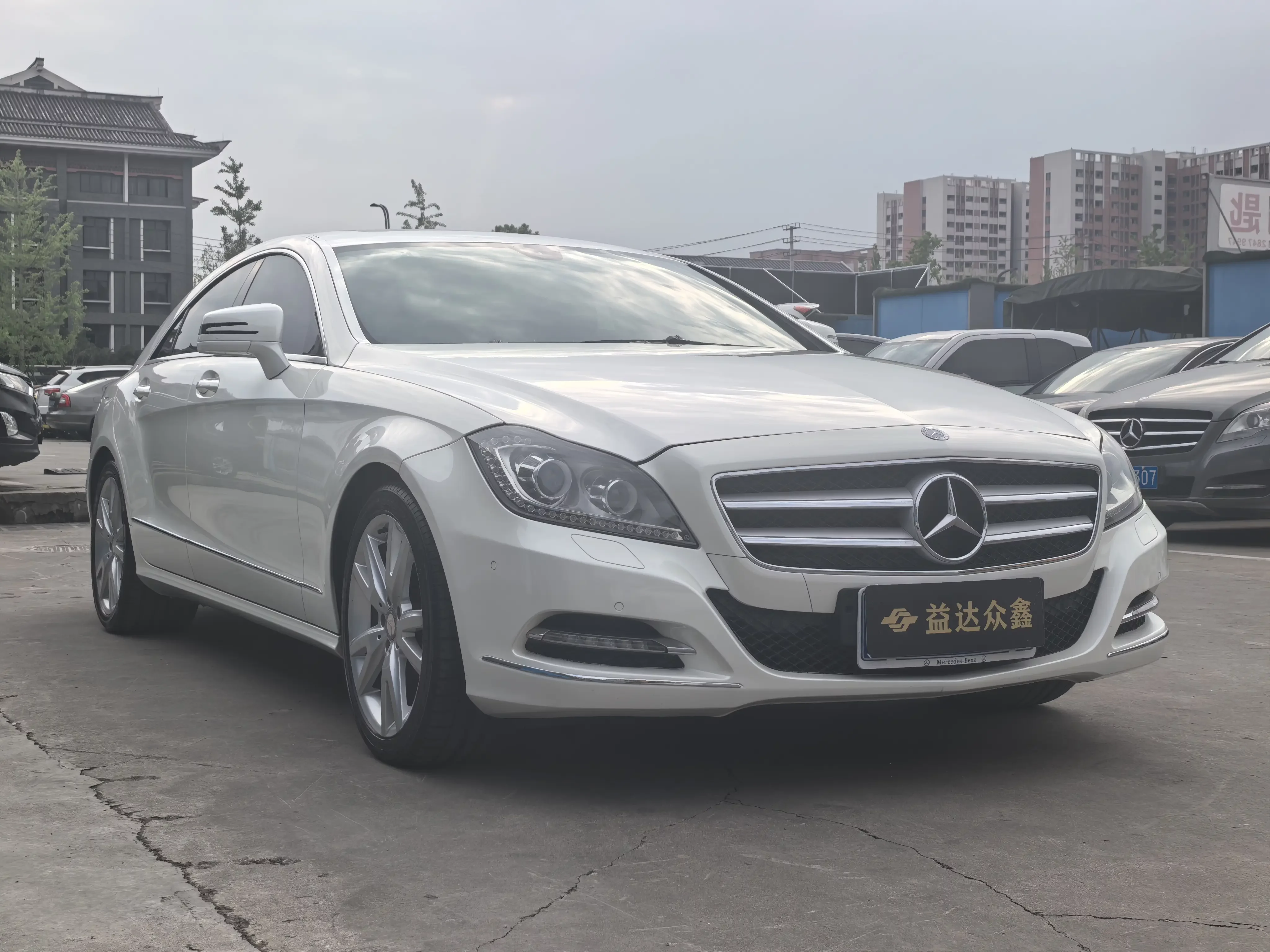 Mercedes-Benz CLS