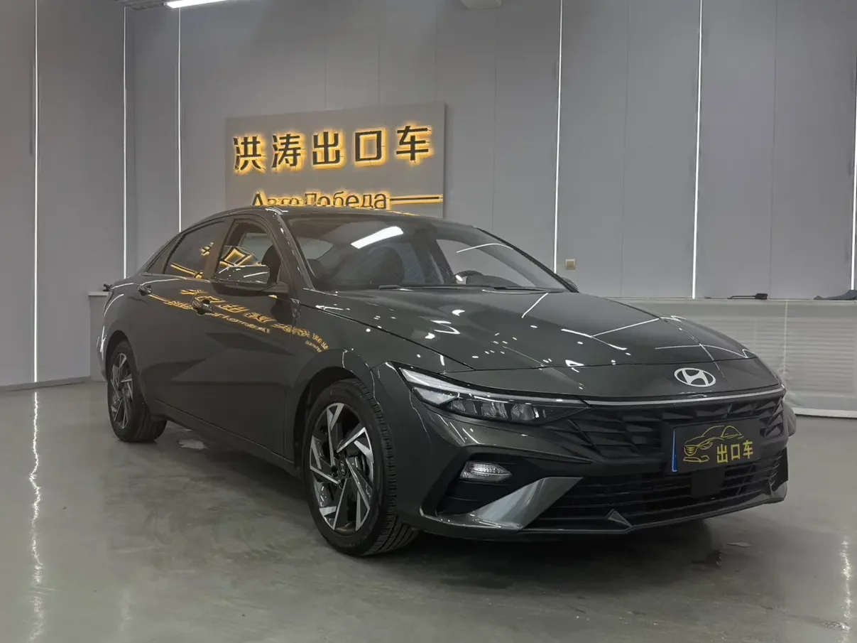 Hyundai Elantra