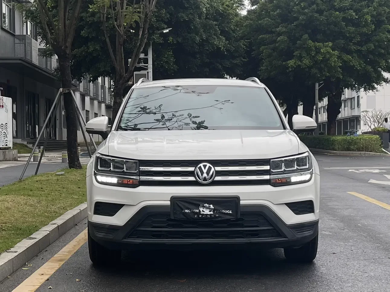 Volkswagen Tharu