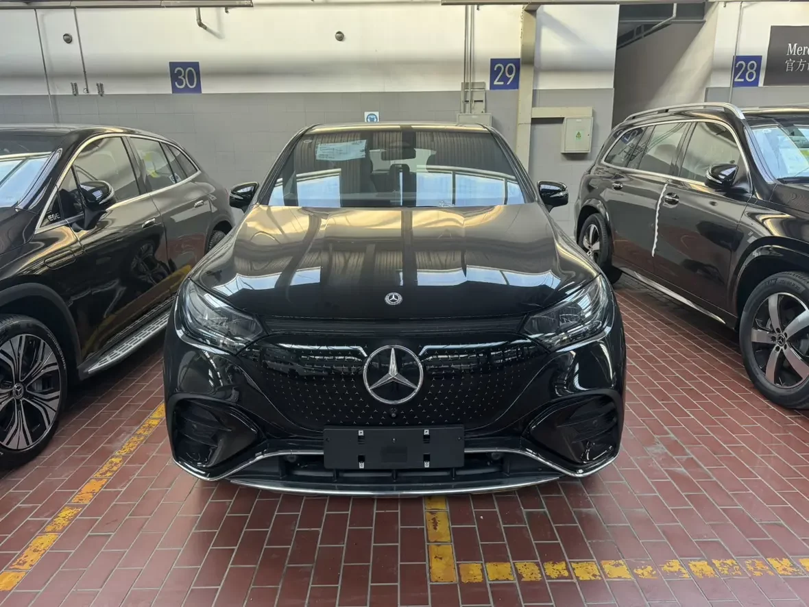Mercedes-Benz EQE SUV