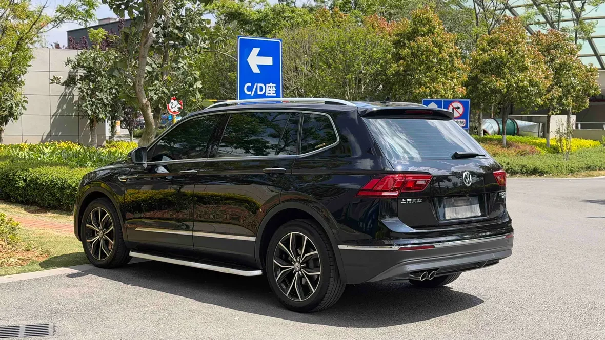 Volkswagen Tiguan L