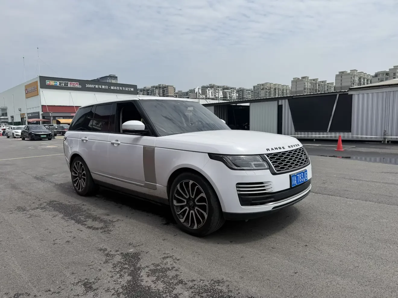 Land Rover range rover