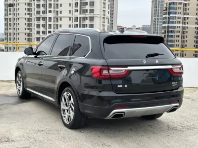 Hongqi HS7