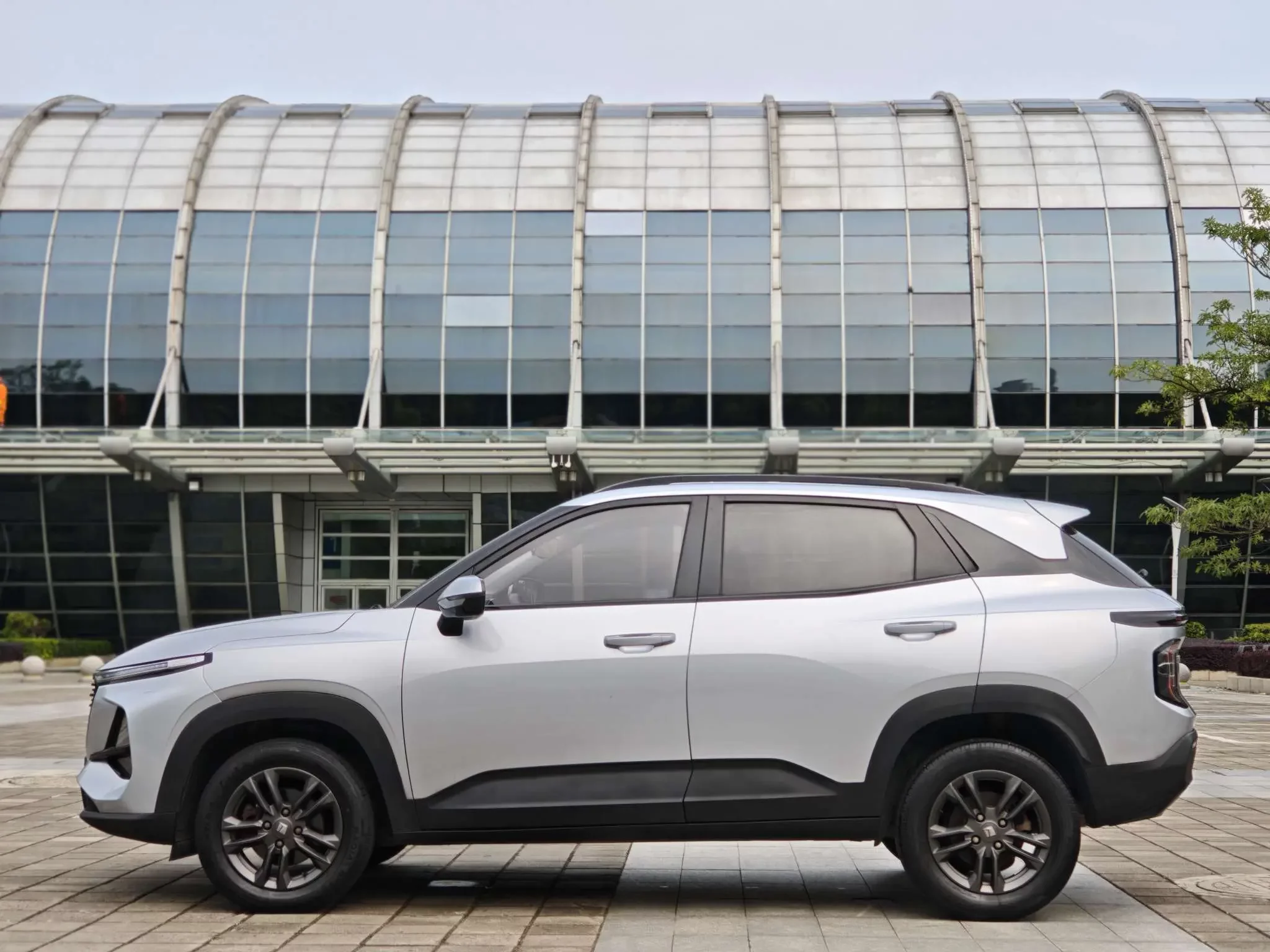 Baojun RS-3