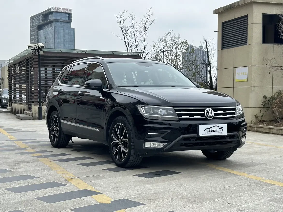 Volkswagen Tiguan L