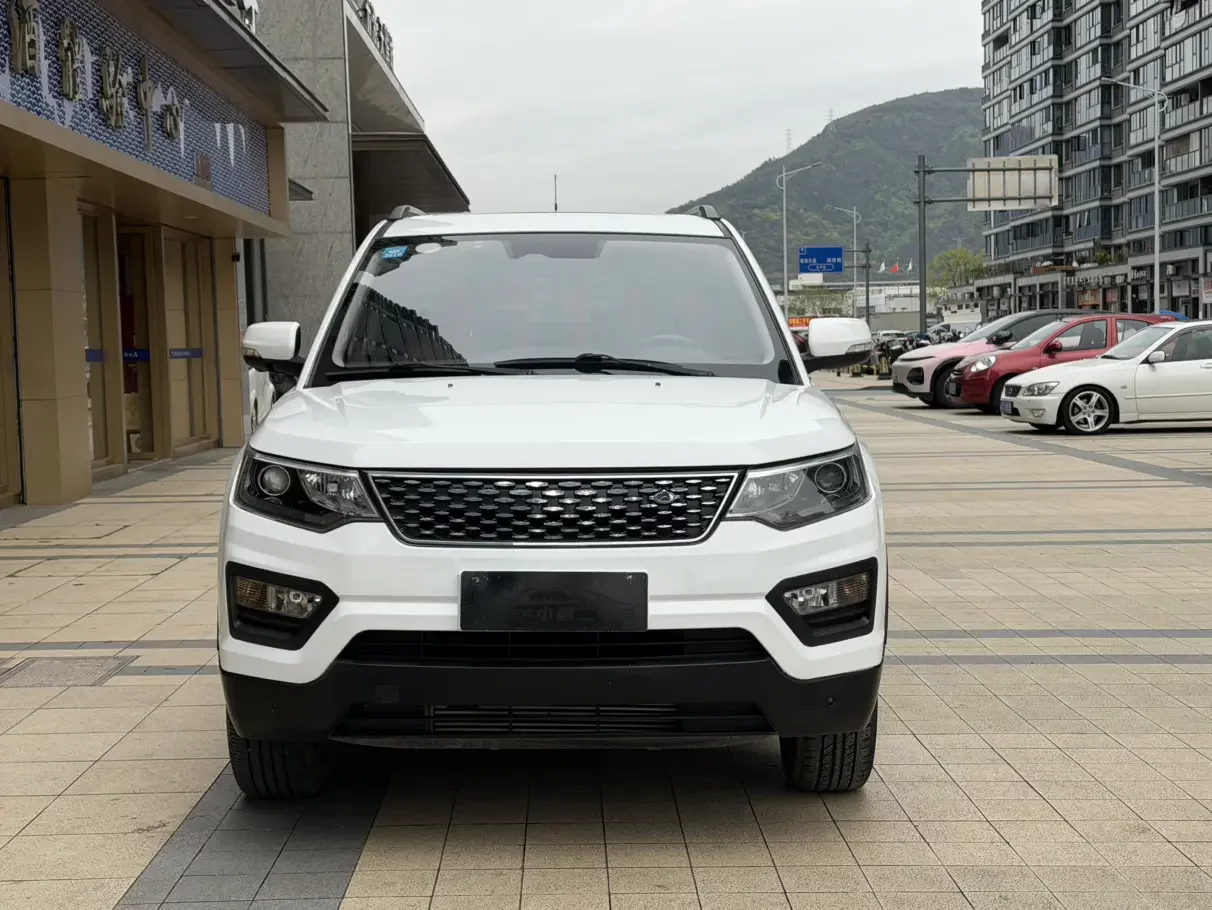 Oshan Changan Auchan CX70