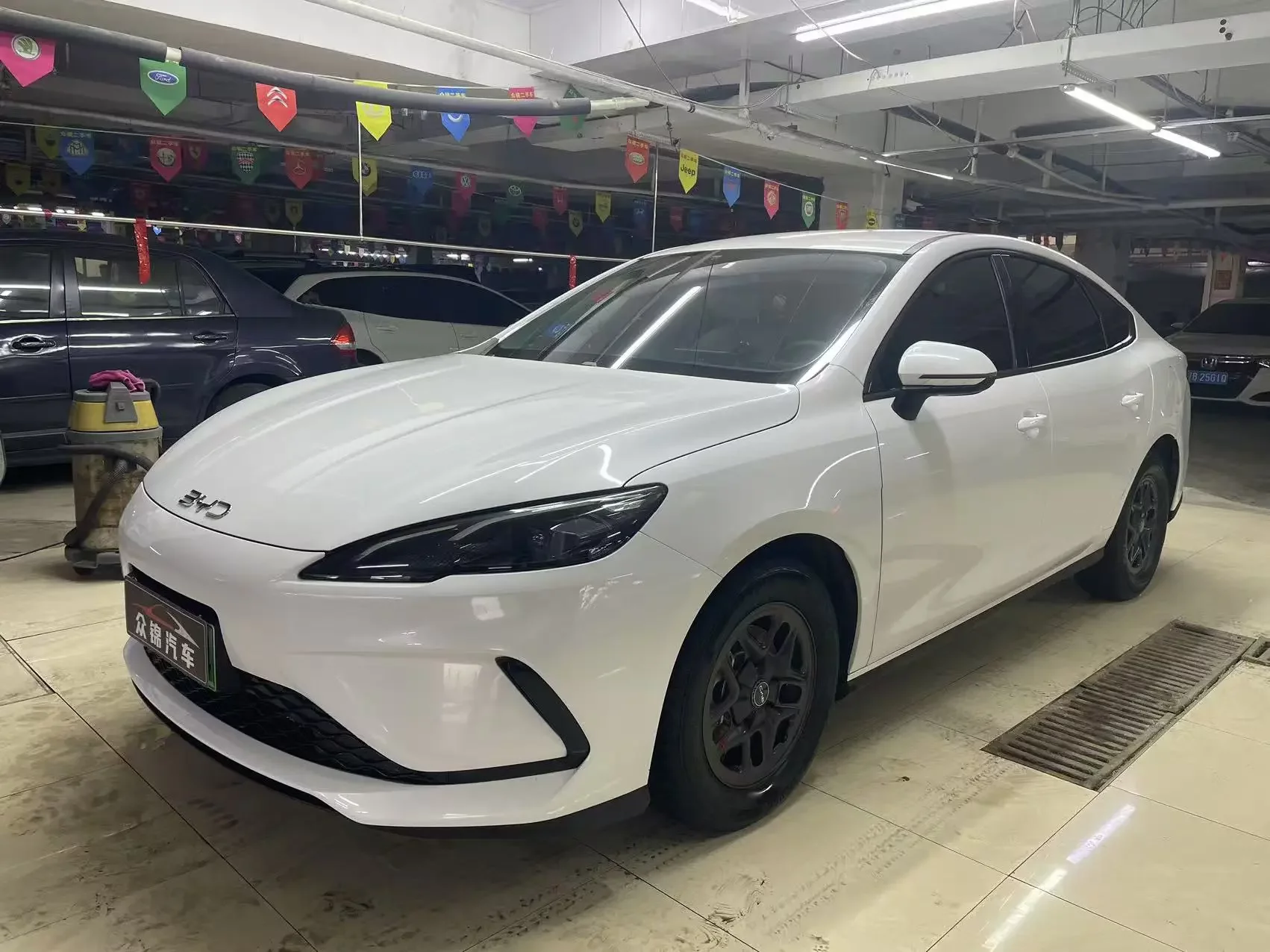 BYD Seal 05DM  из Китая
