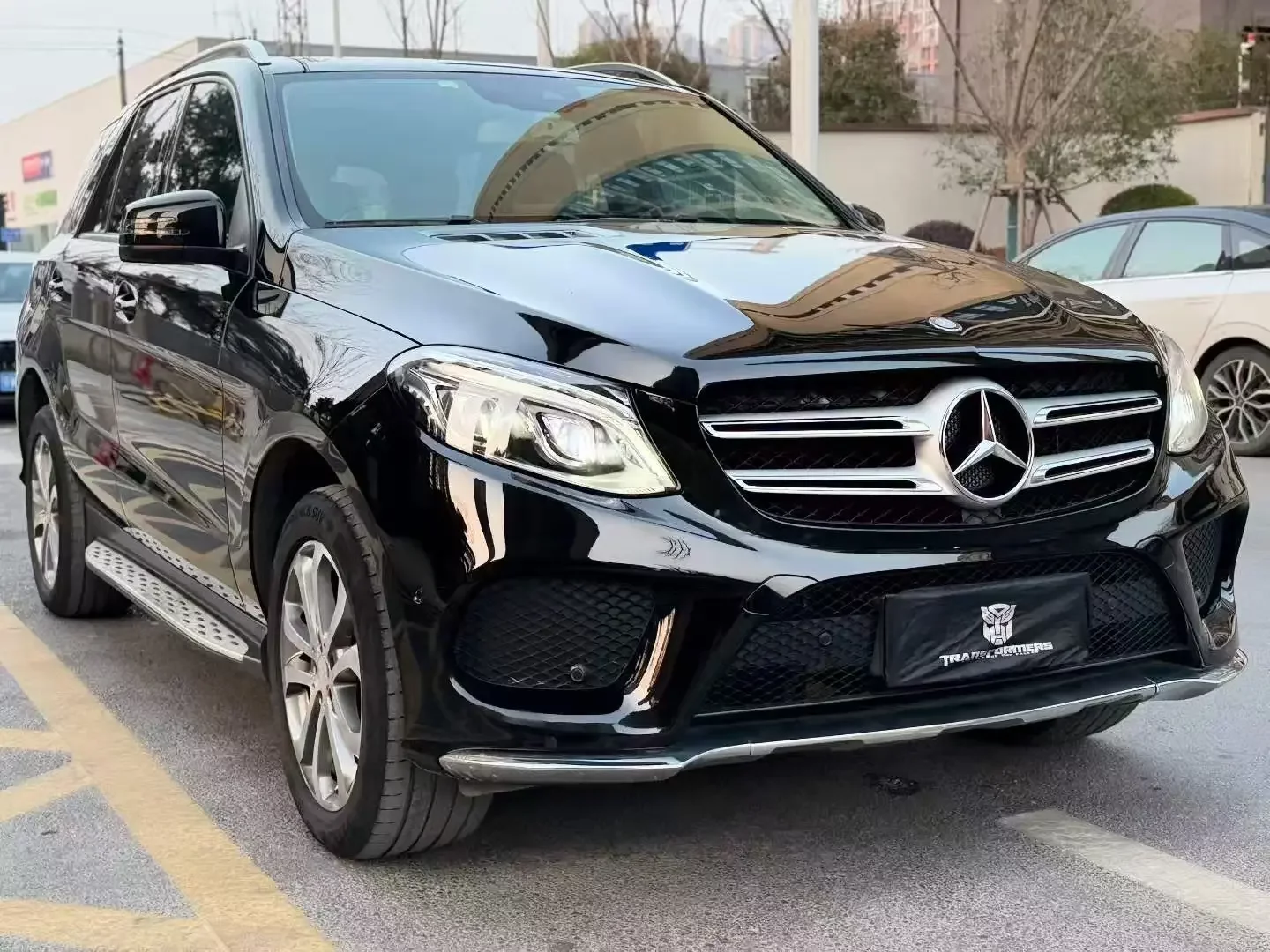 Mercedes-Benz GLE (Imported)