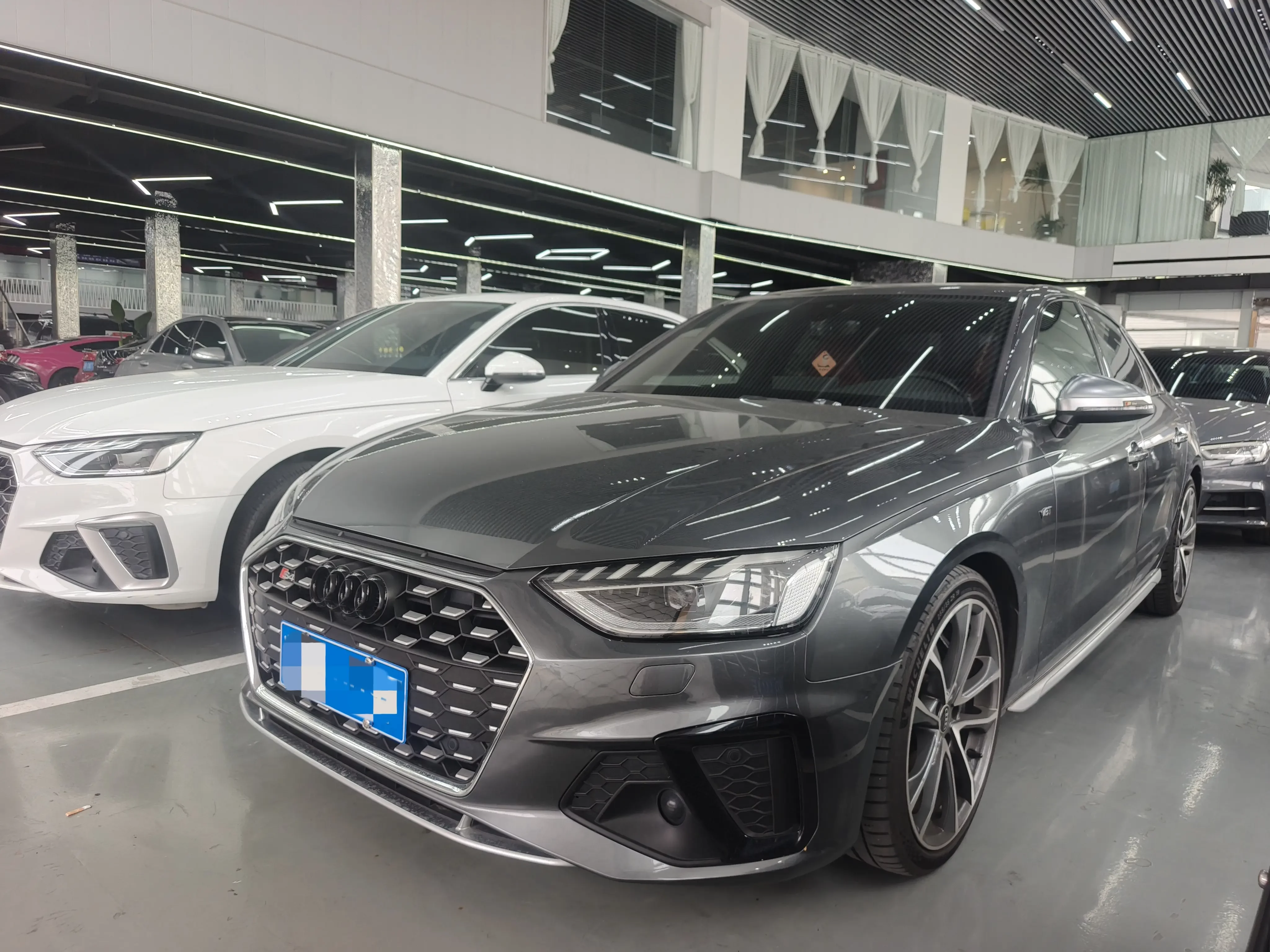 Audi S4