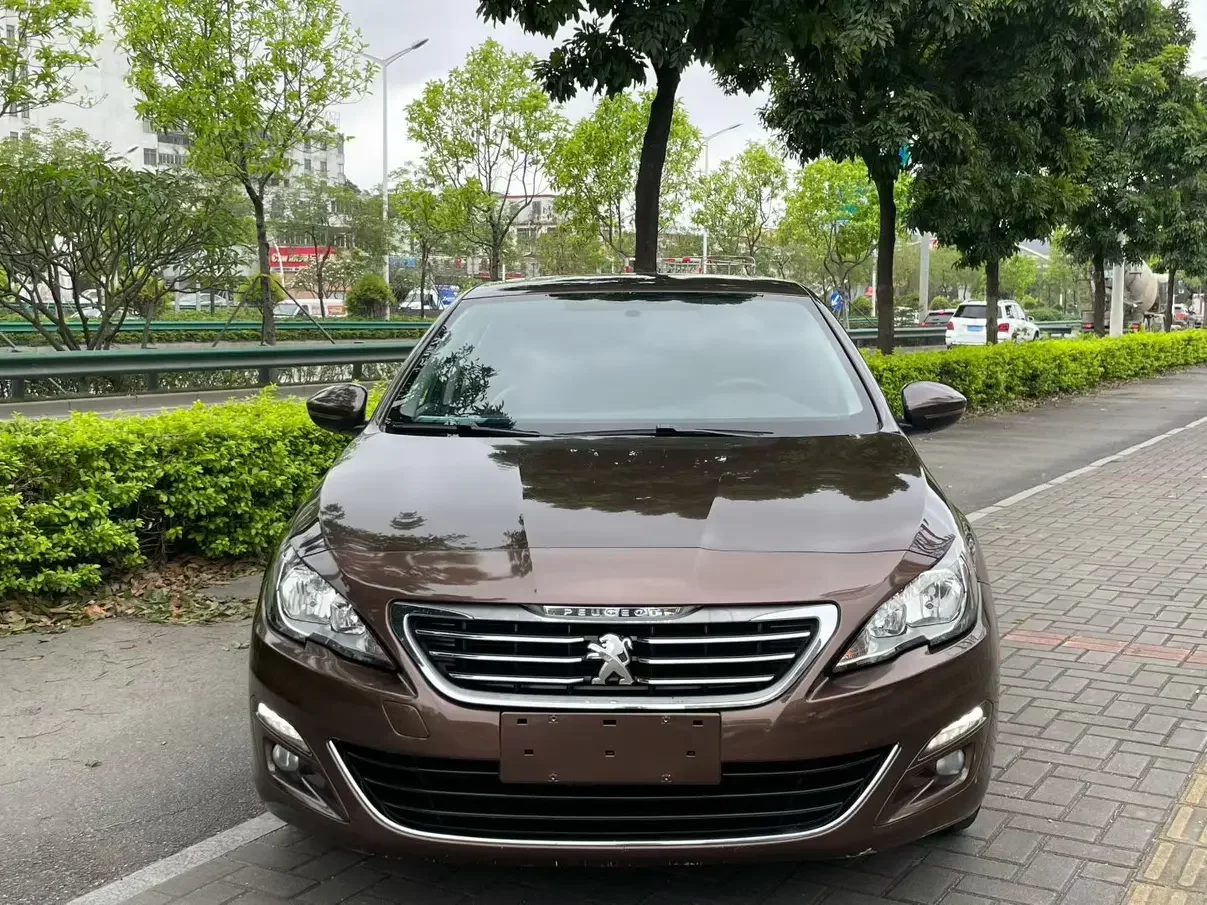 Peugeot 408