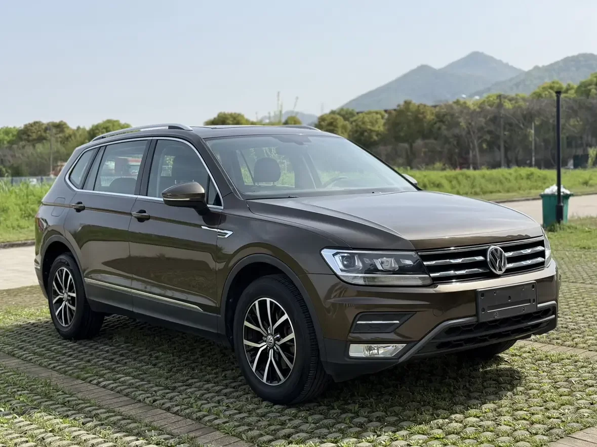 Volkswagen Tiguan L