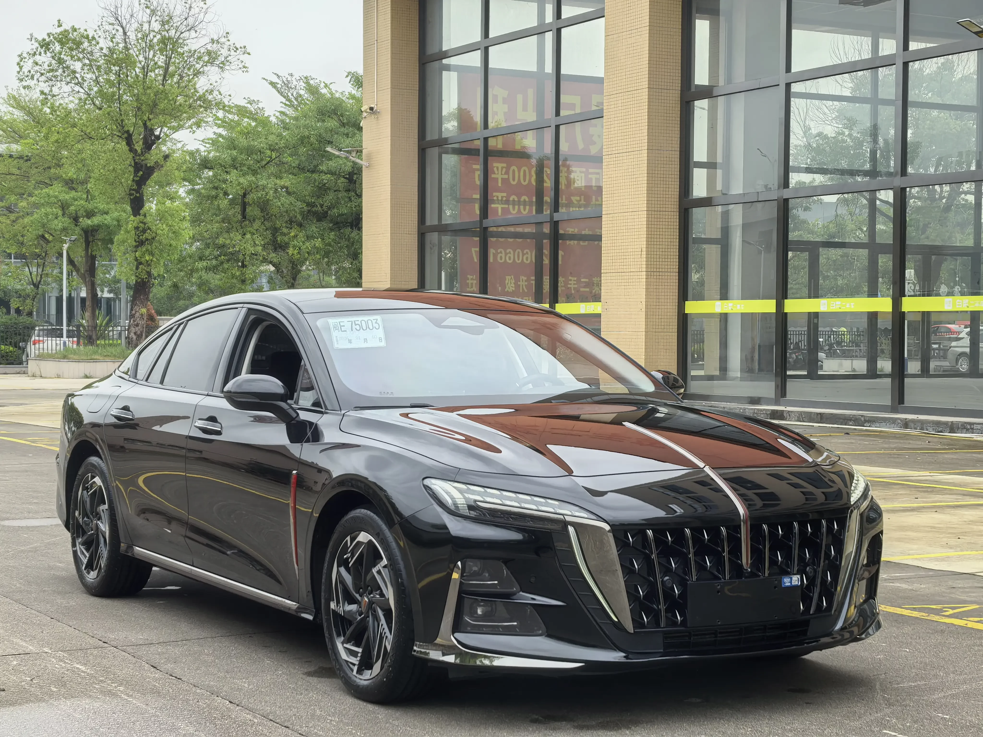 Hongqi H6