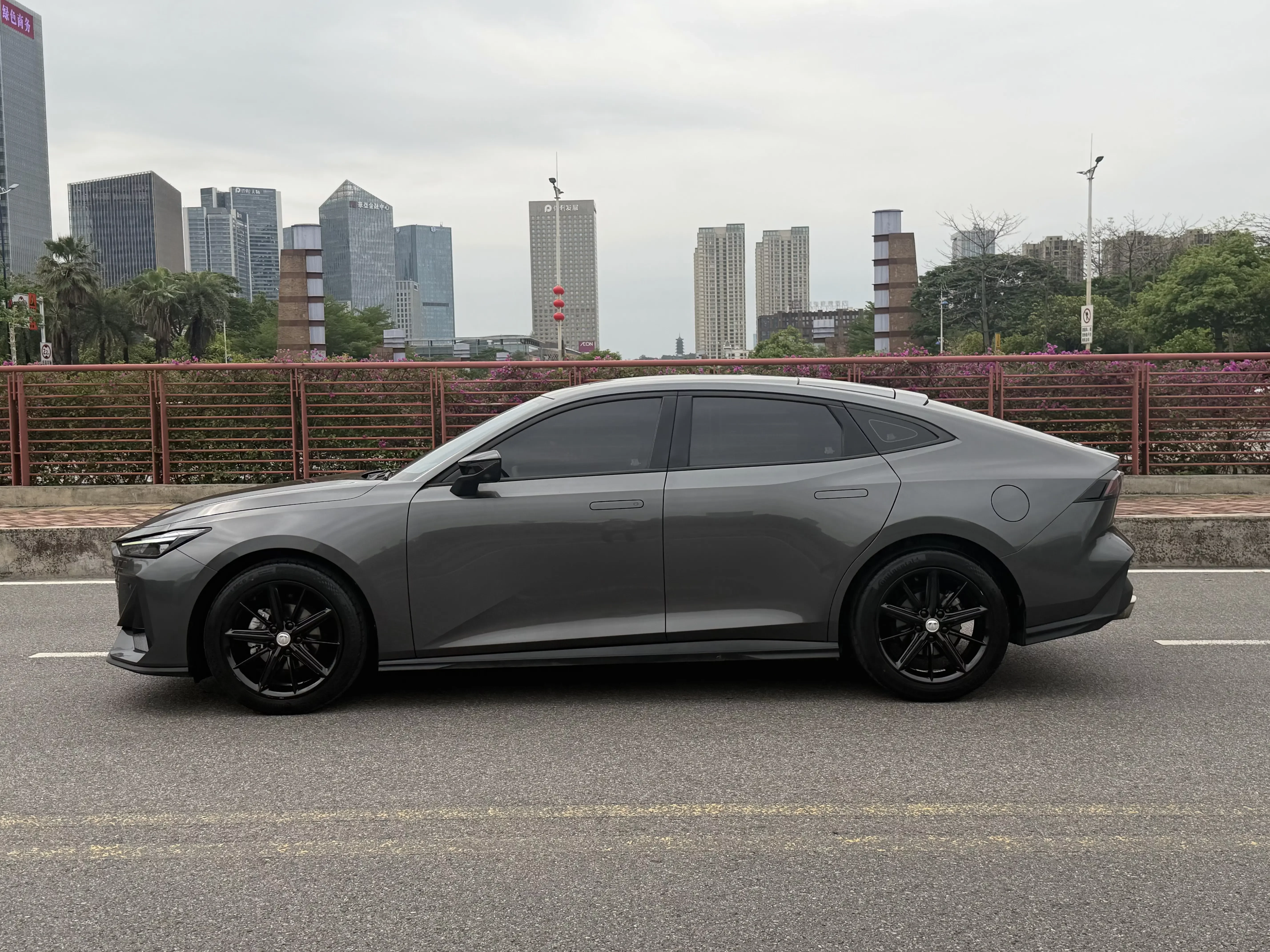 Changan UNI-V