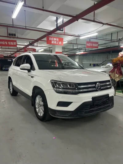 Volkswagen Tharu