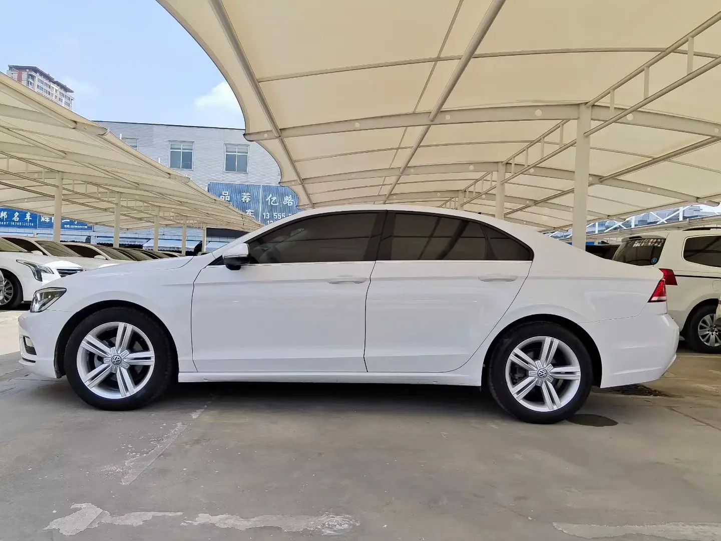 Volkswagen Lamando