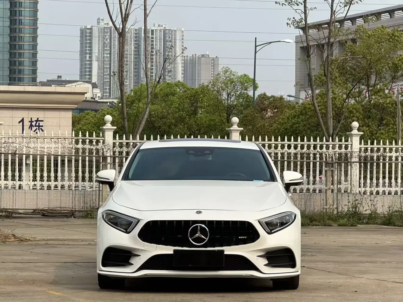 Mercedes-Benz CLS