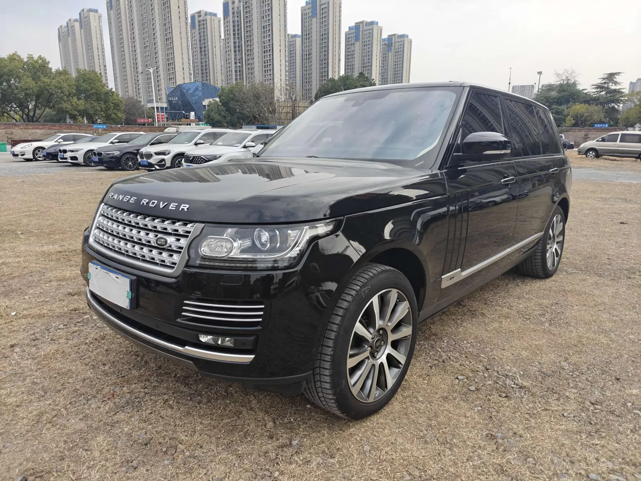 Land Rover range rover