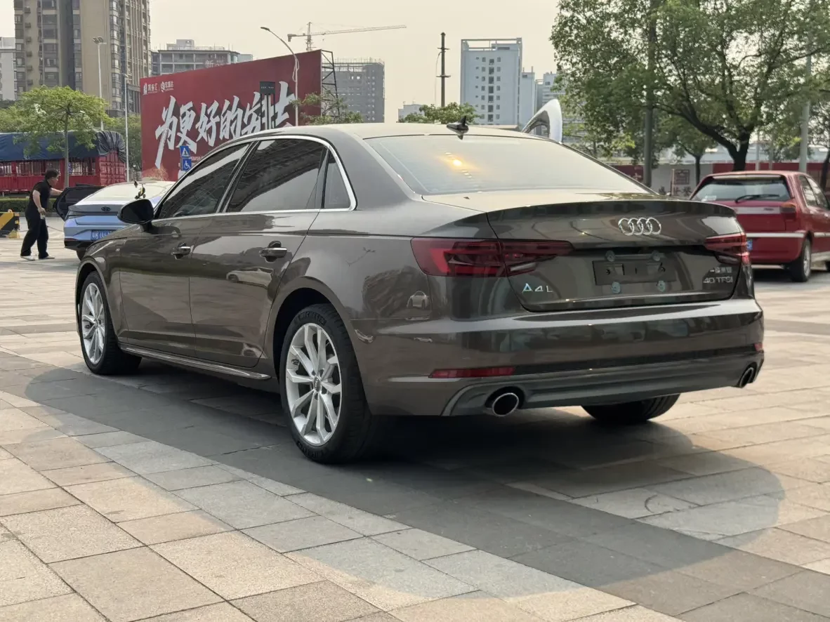 Audi A4L