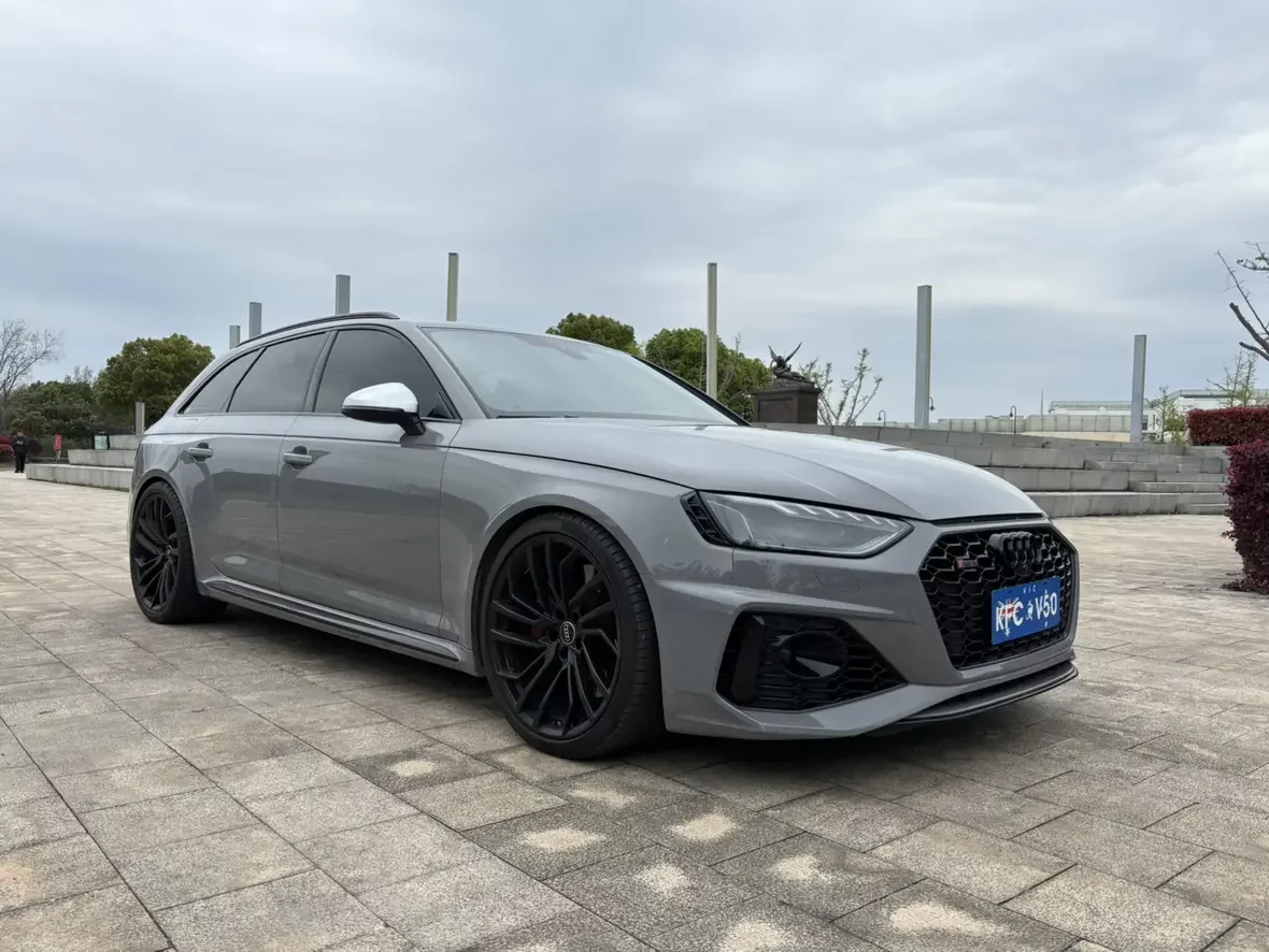 Audi RS 4
