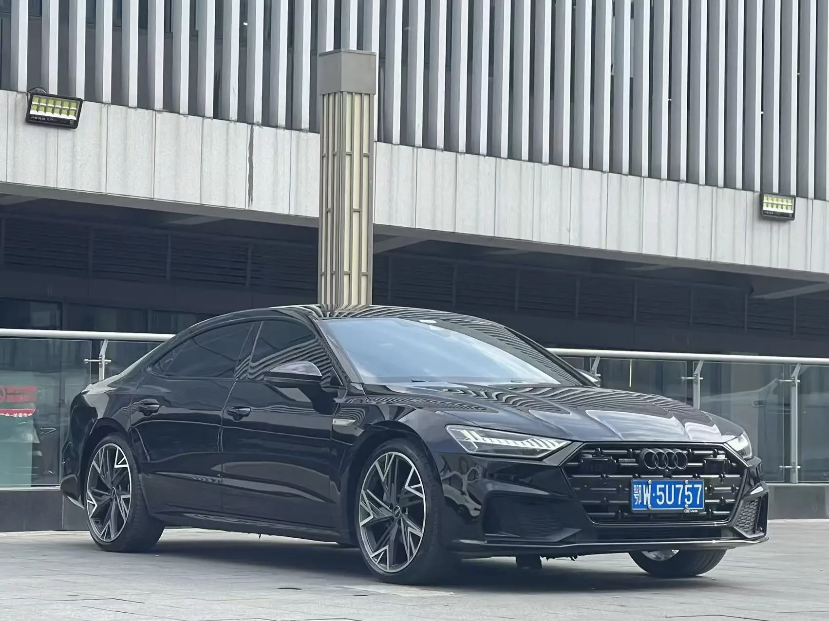 Audi A7L