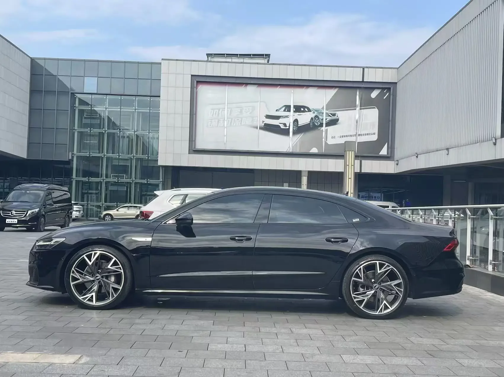 Audi A7L