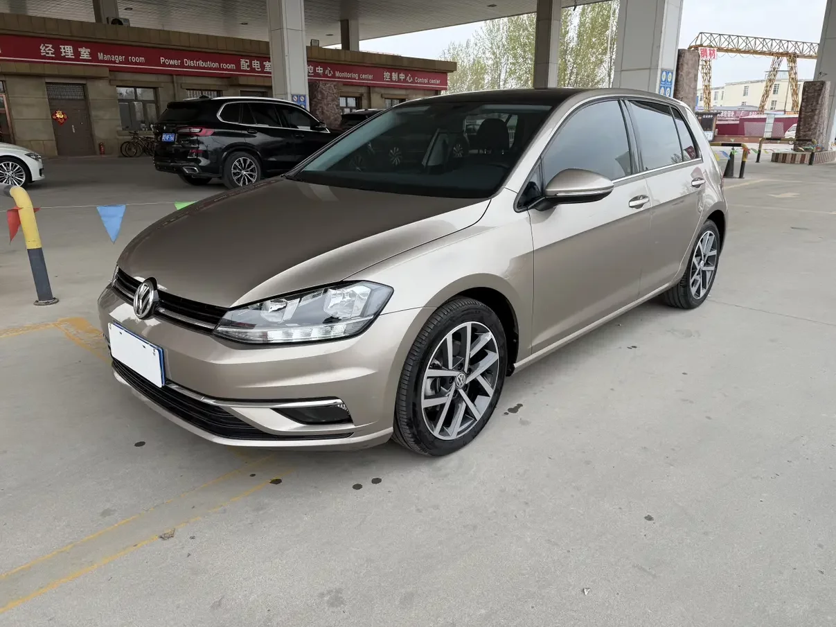 Volkswagen golf