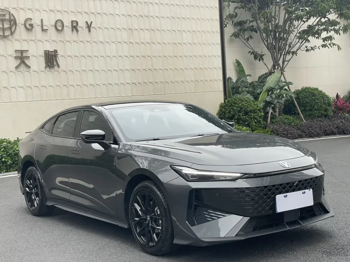 Changan UNI-V