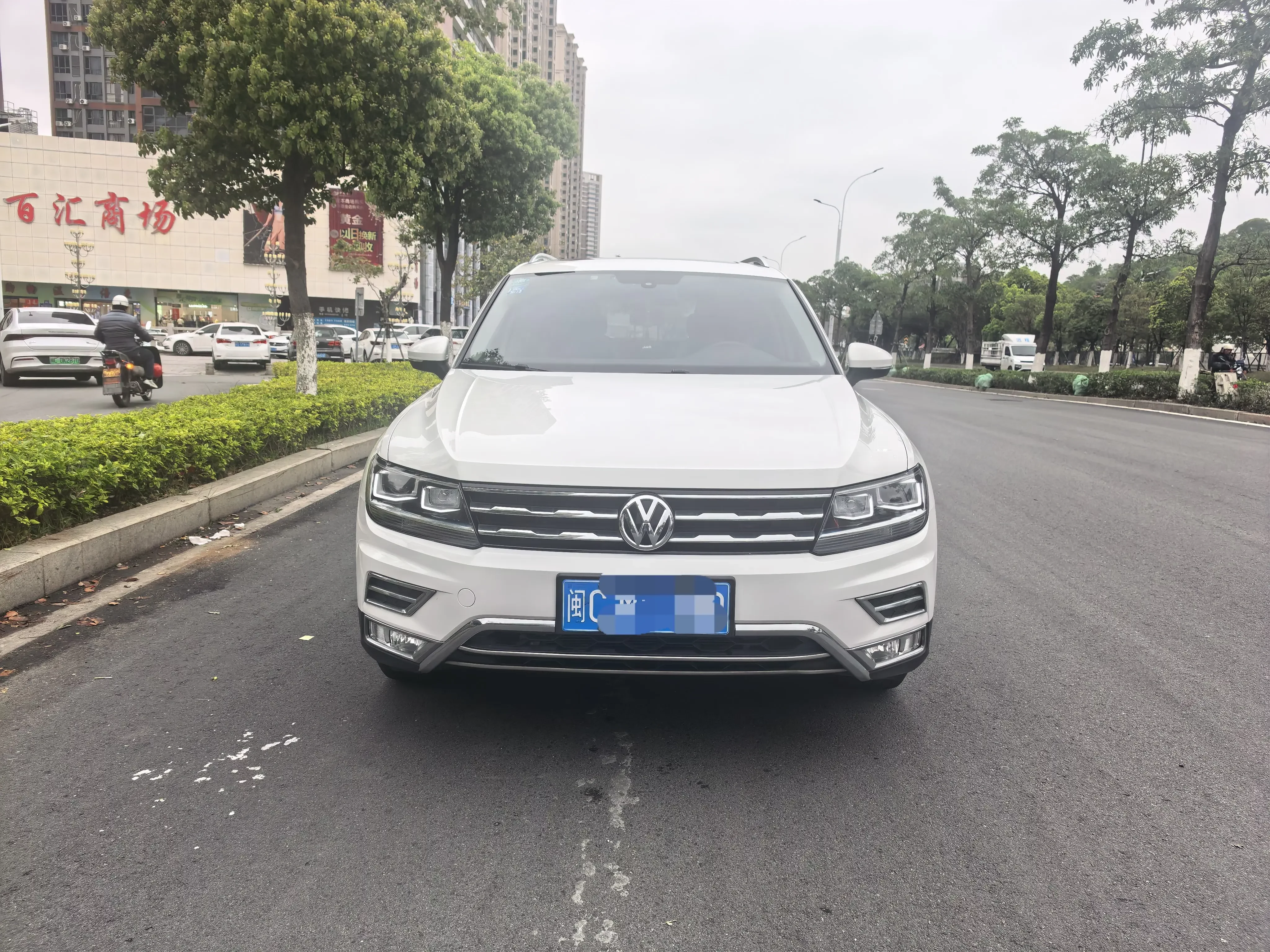 Volkswagen Tiguan L