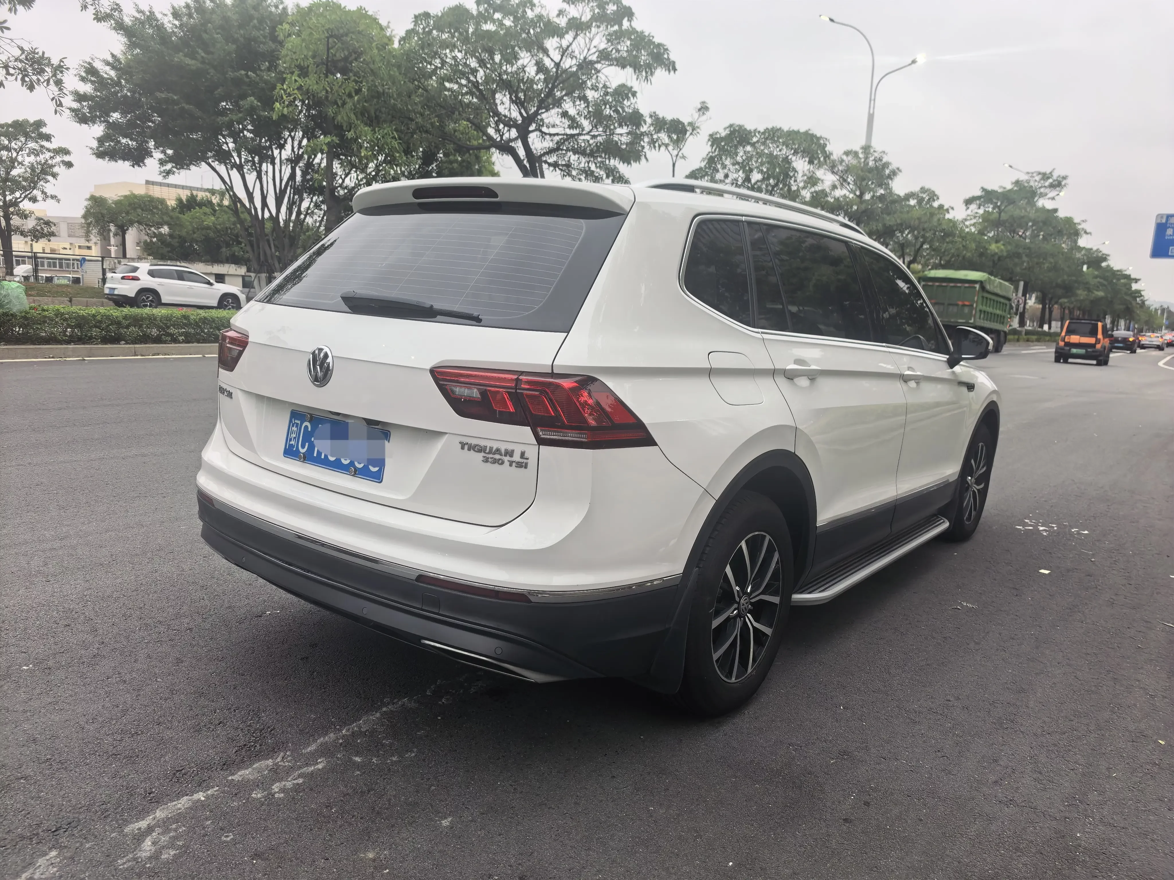 Volkswagen Tiguan L