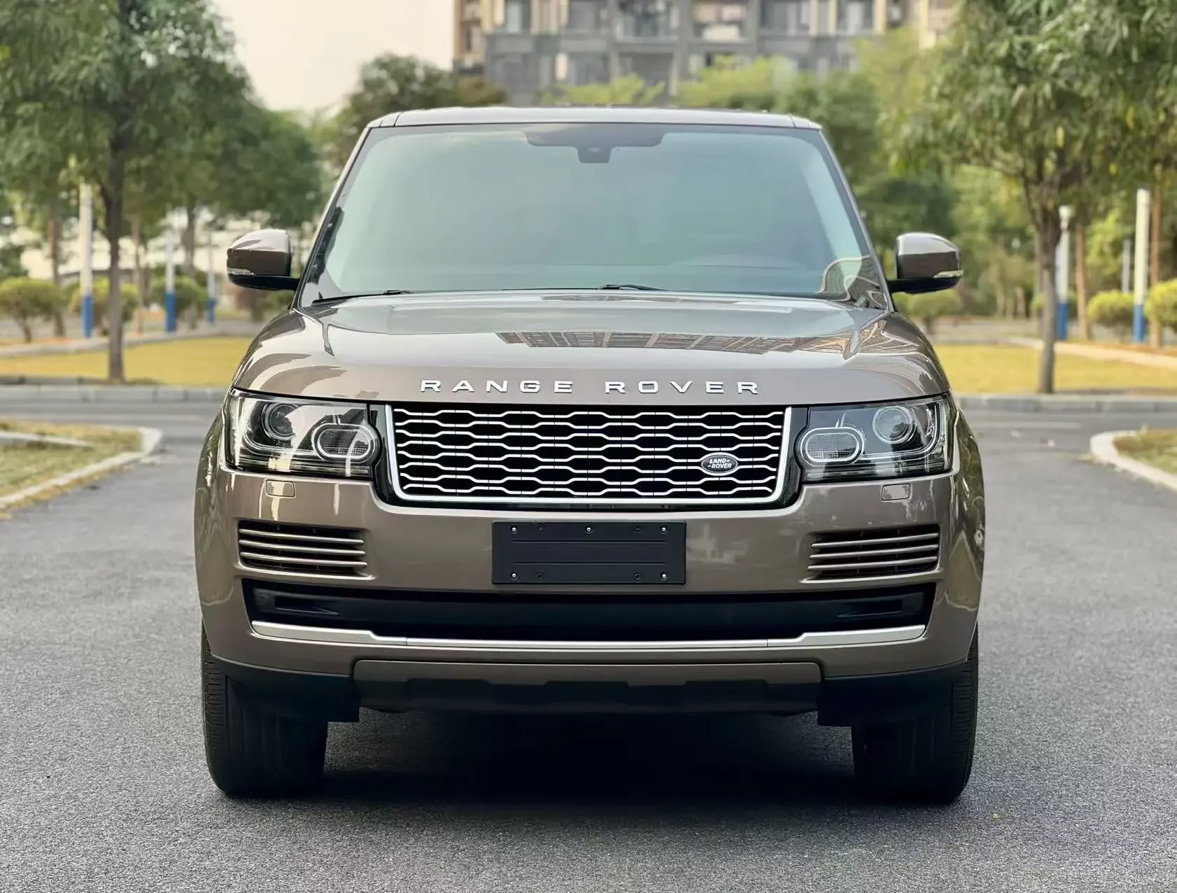 Land Rover range rover