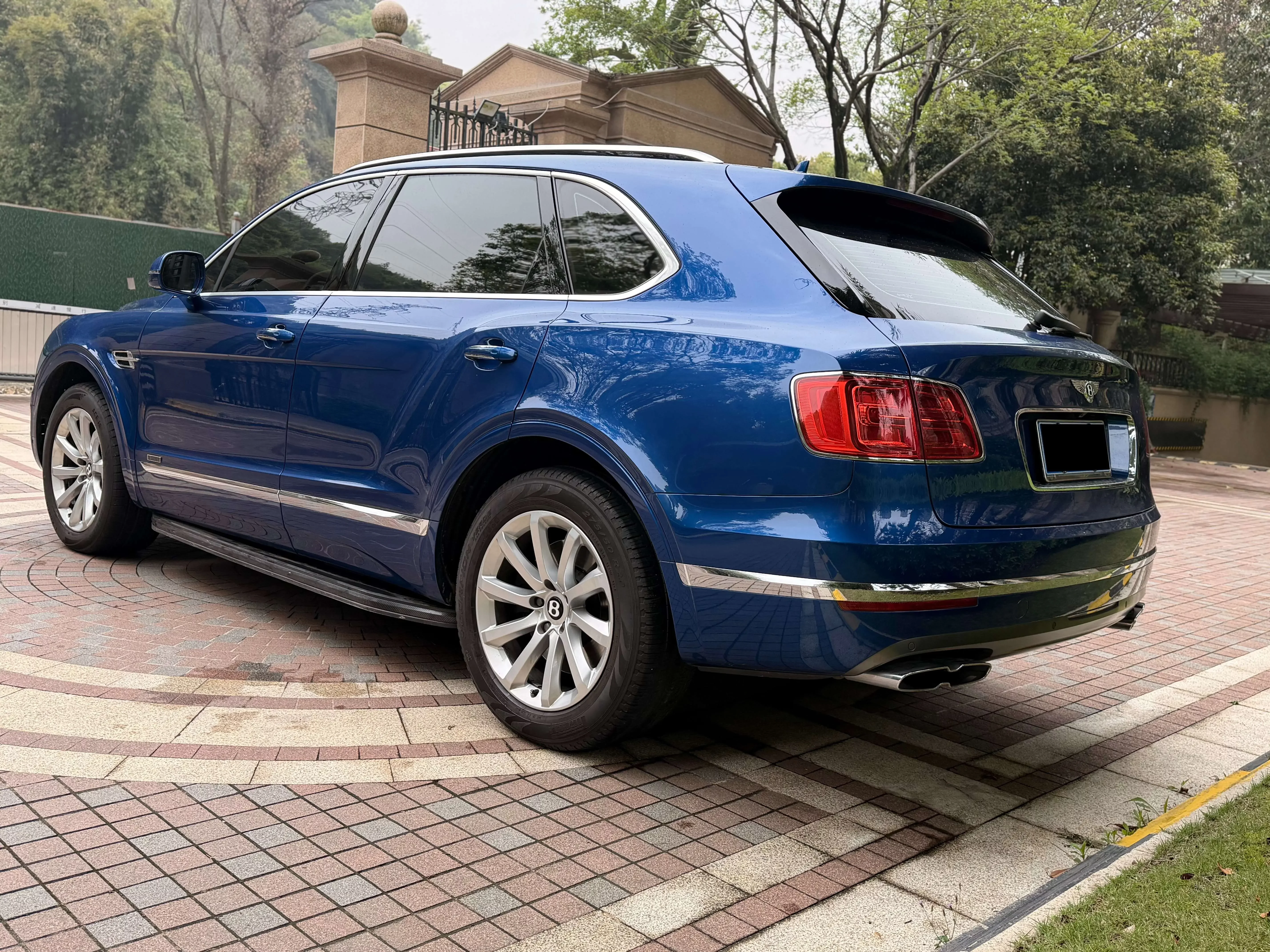 Bentley Bentayga