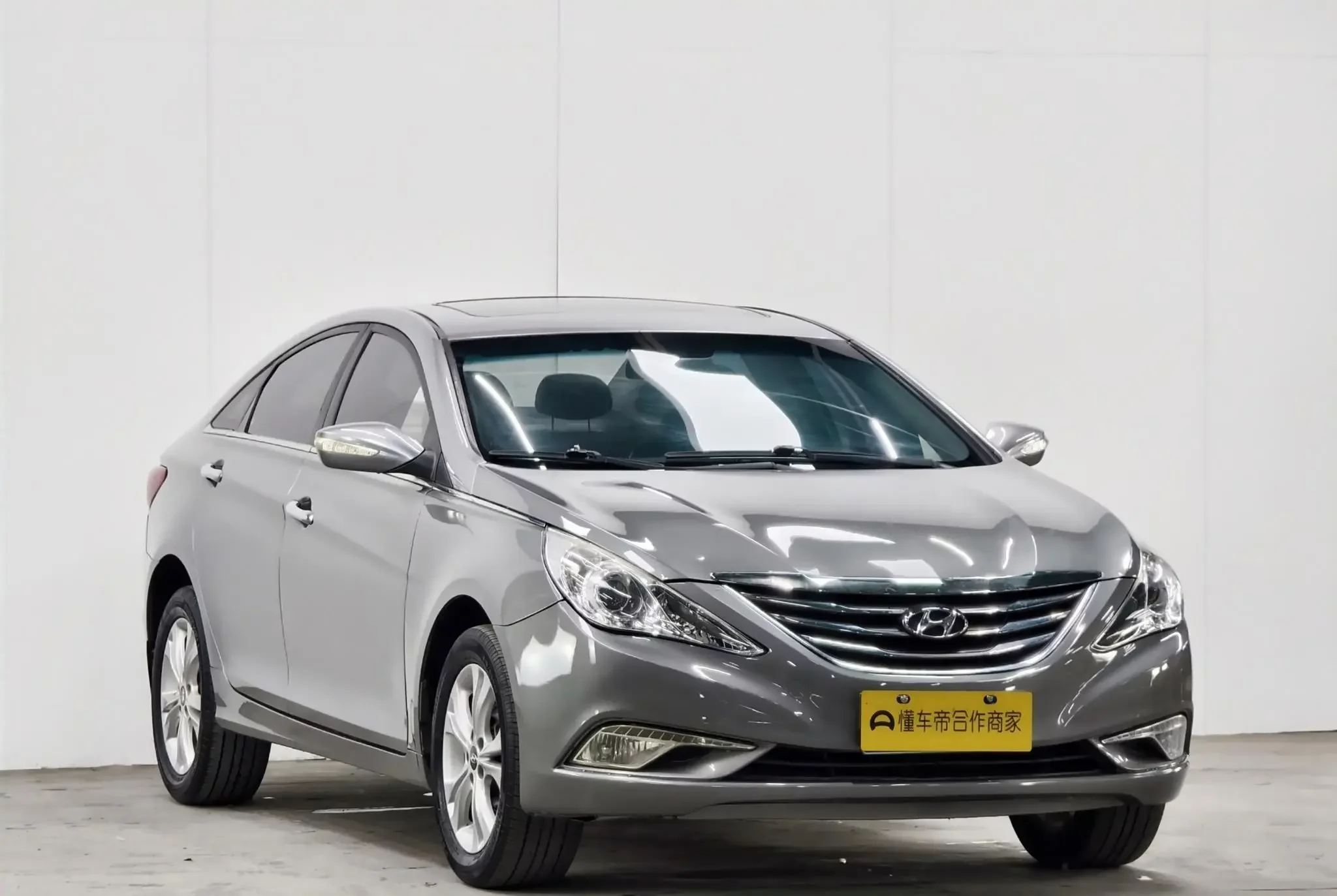 Hyundai sonata eight