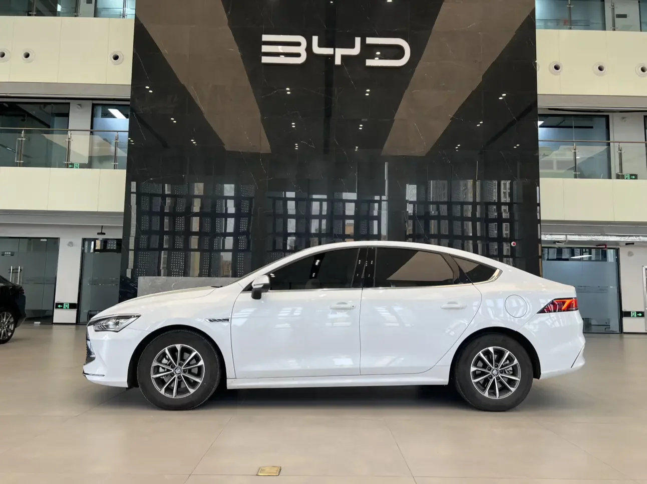BYD Qin PLUS DM