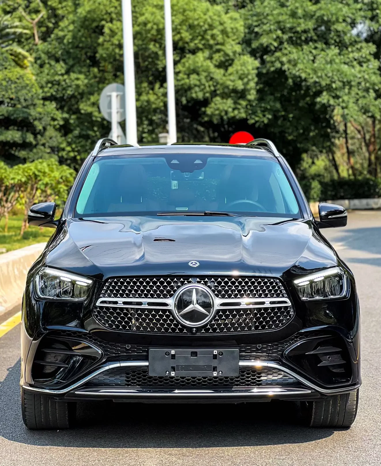 Mercedes-Benz GLE (Imported)