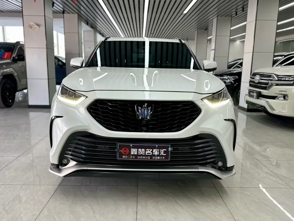 Toyota Crown Kluger