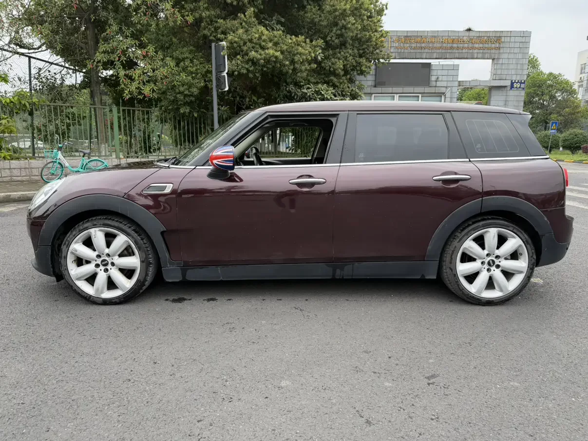 MINI CLUBMAN
