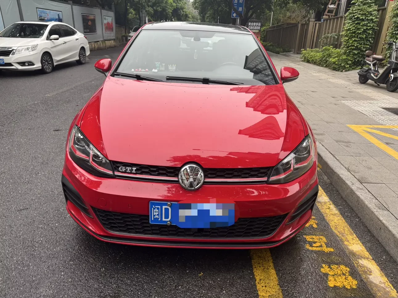 Volkswagen Golf GTI
