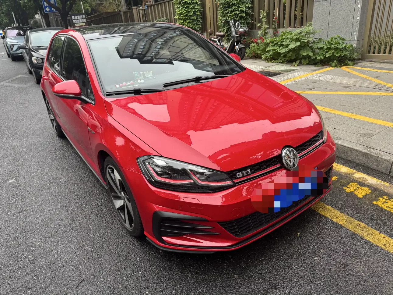 Volkswagen Golf GTI