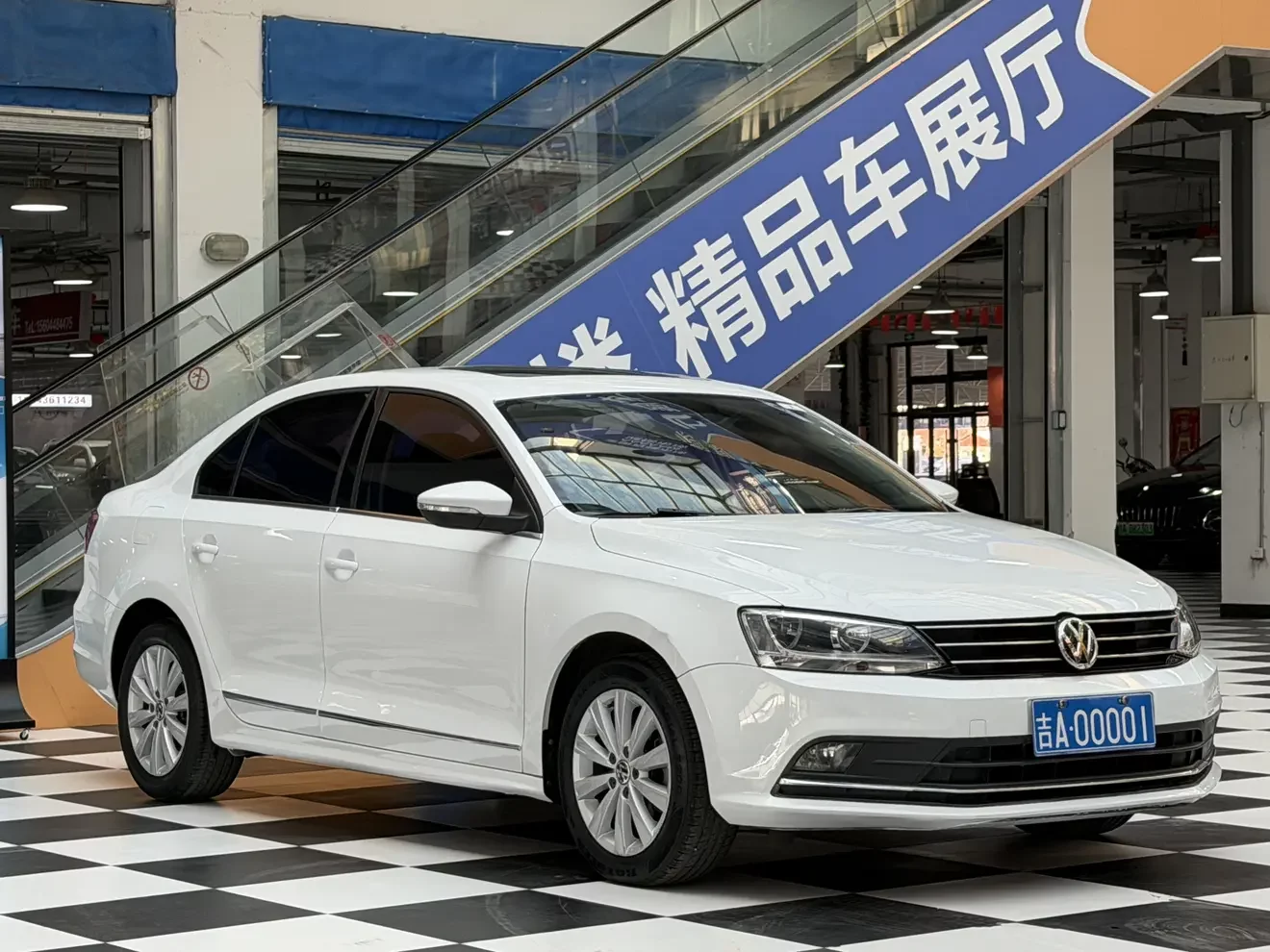 Volkswagen Sagitar