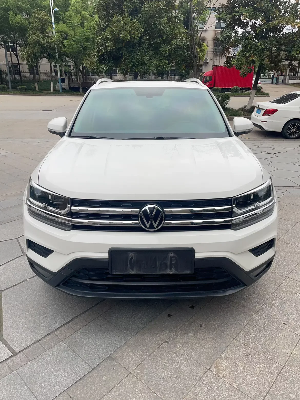 Volkswagen Tharu