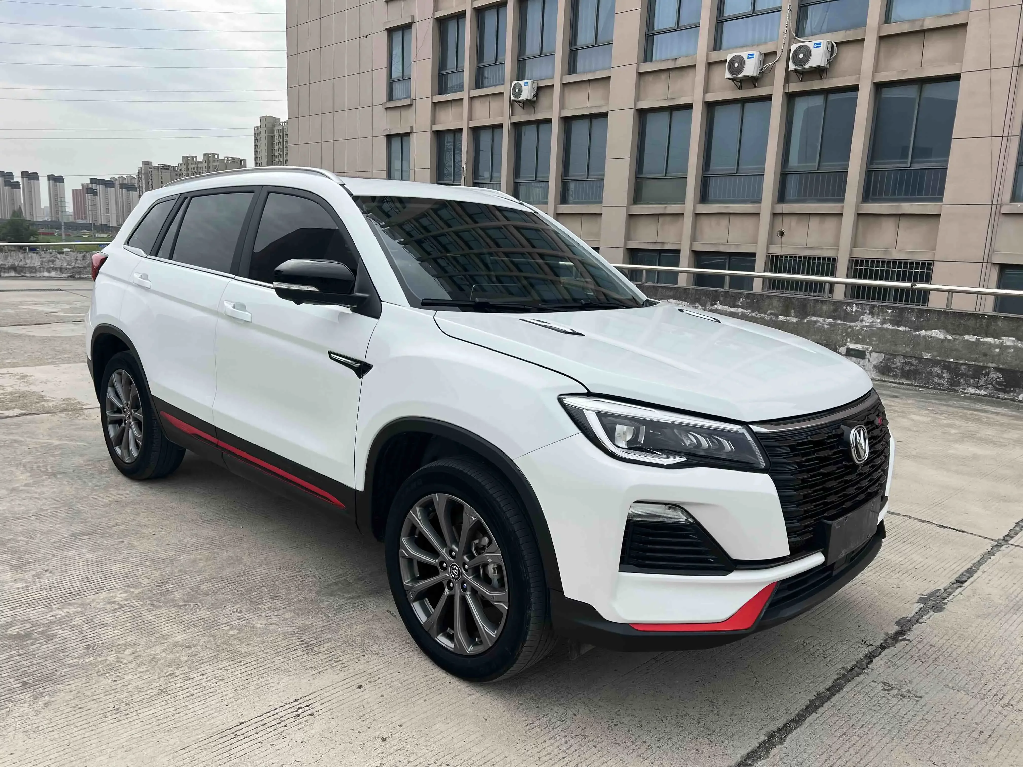 Changan CS75