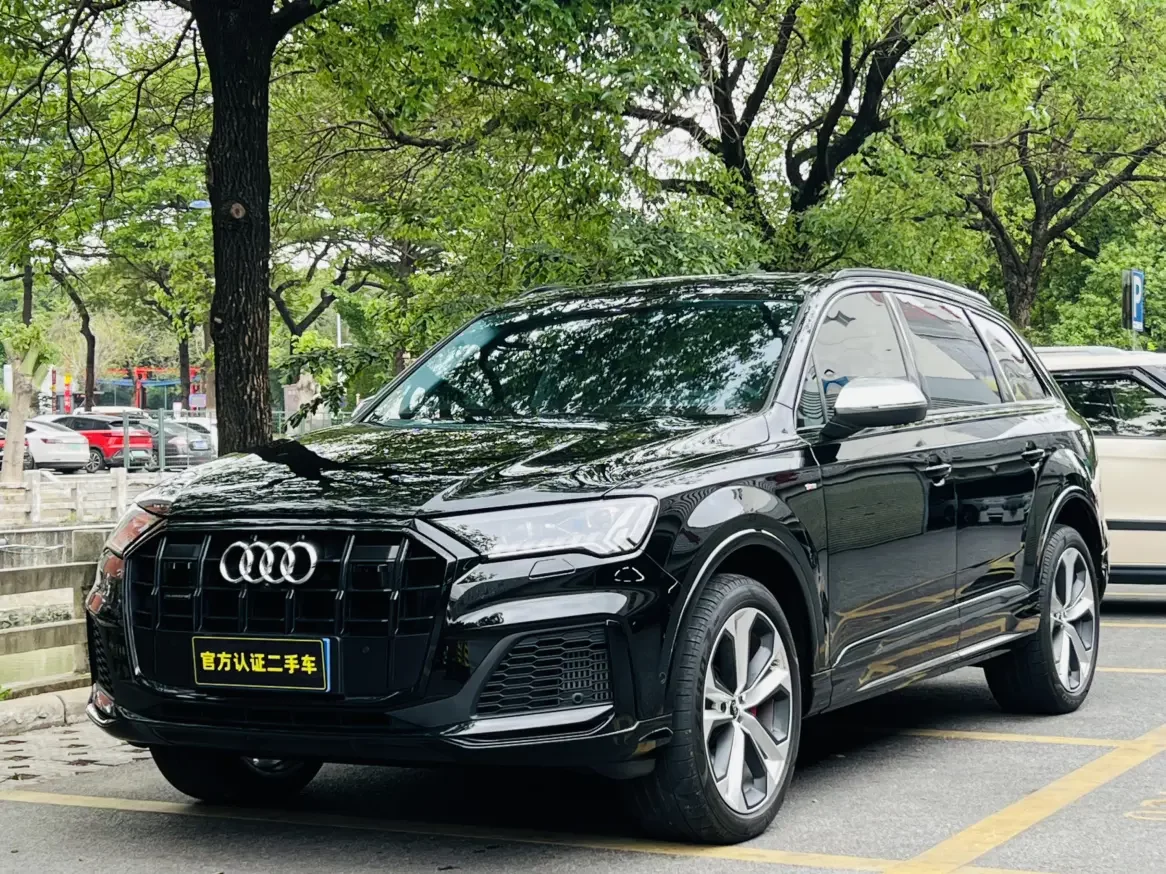 Audi Q7