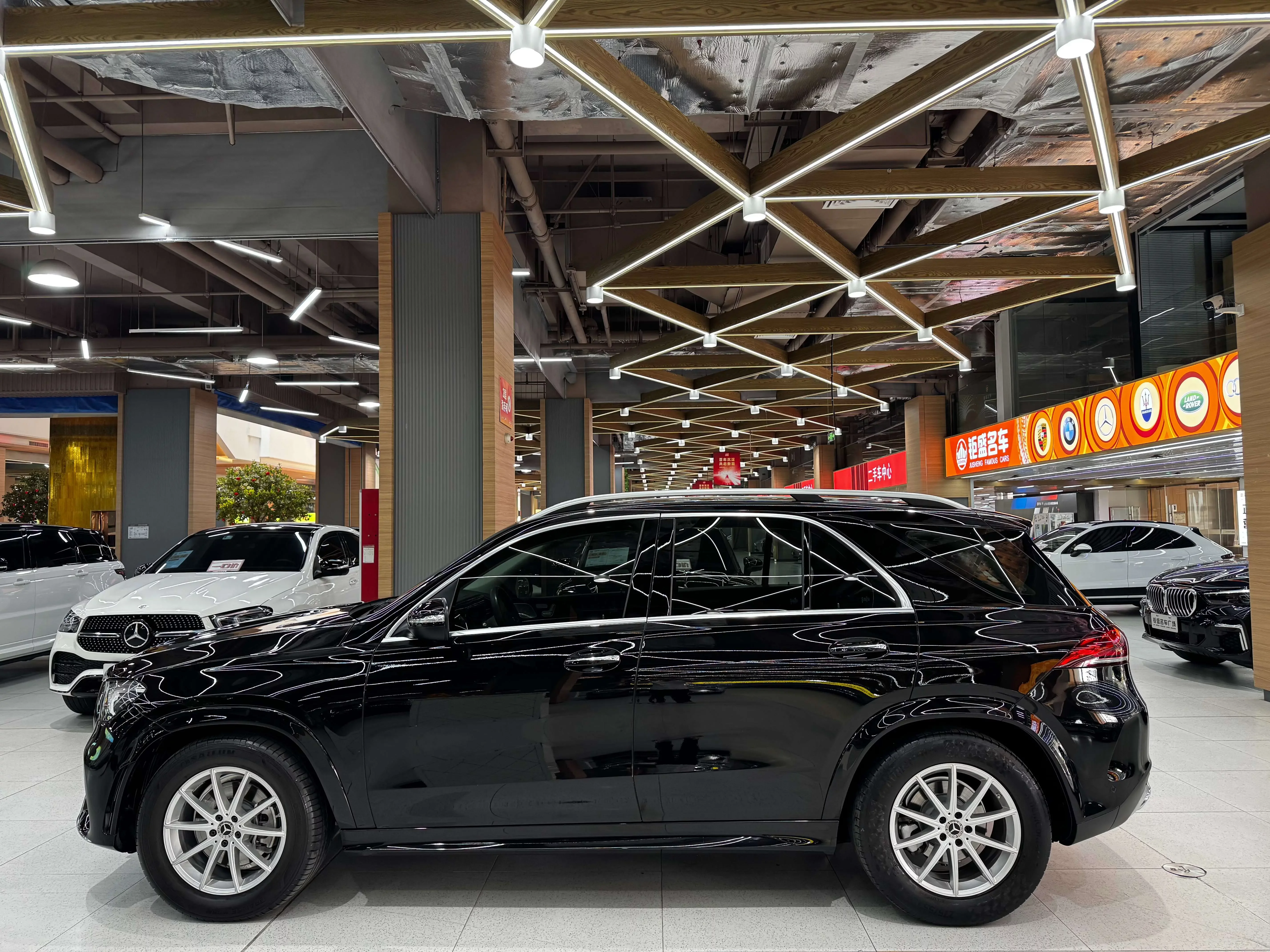 Mercedes-Benz GLE (Imported)