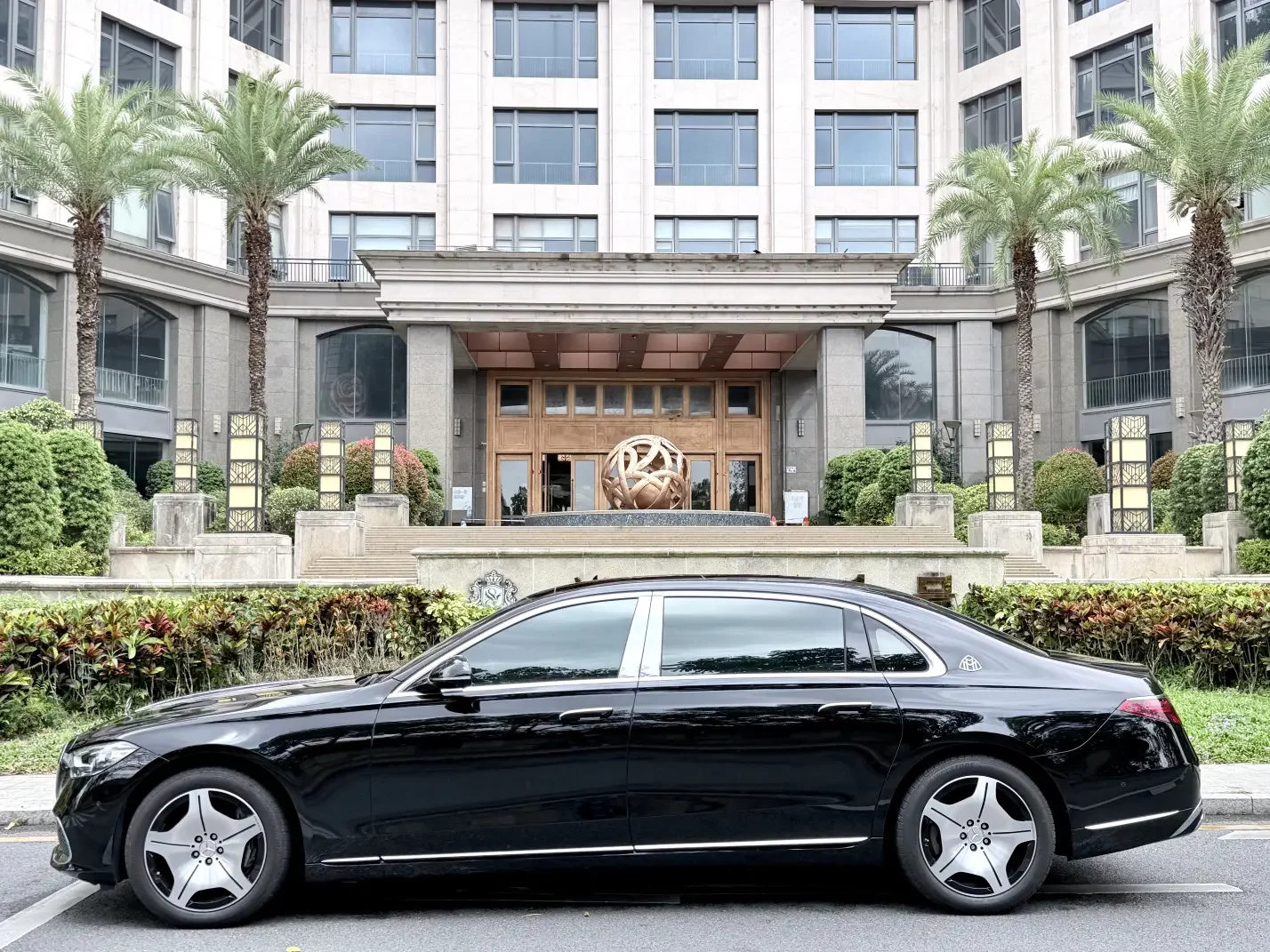 Mercedes-Benz Maybach S-Class