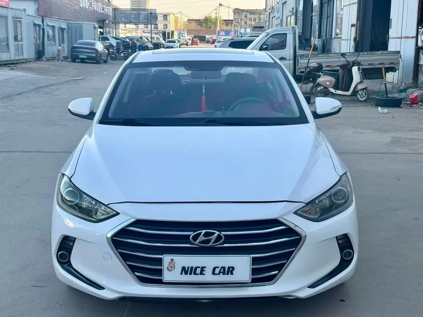 Hyundai lead