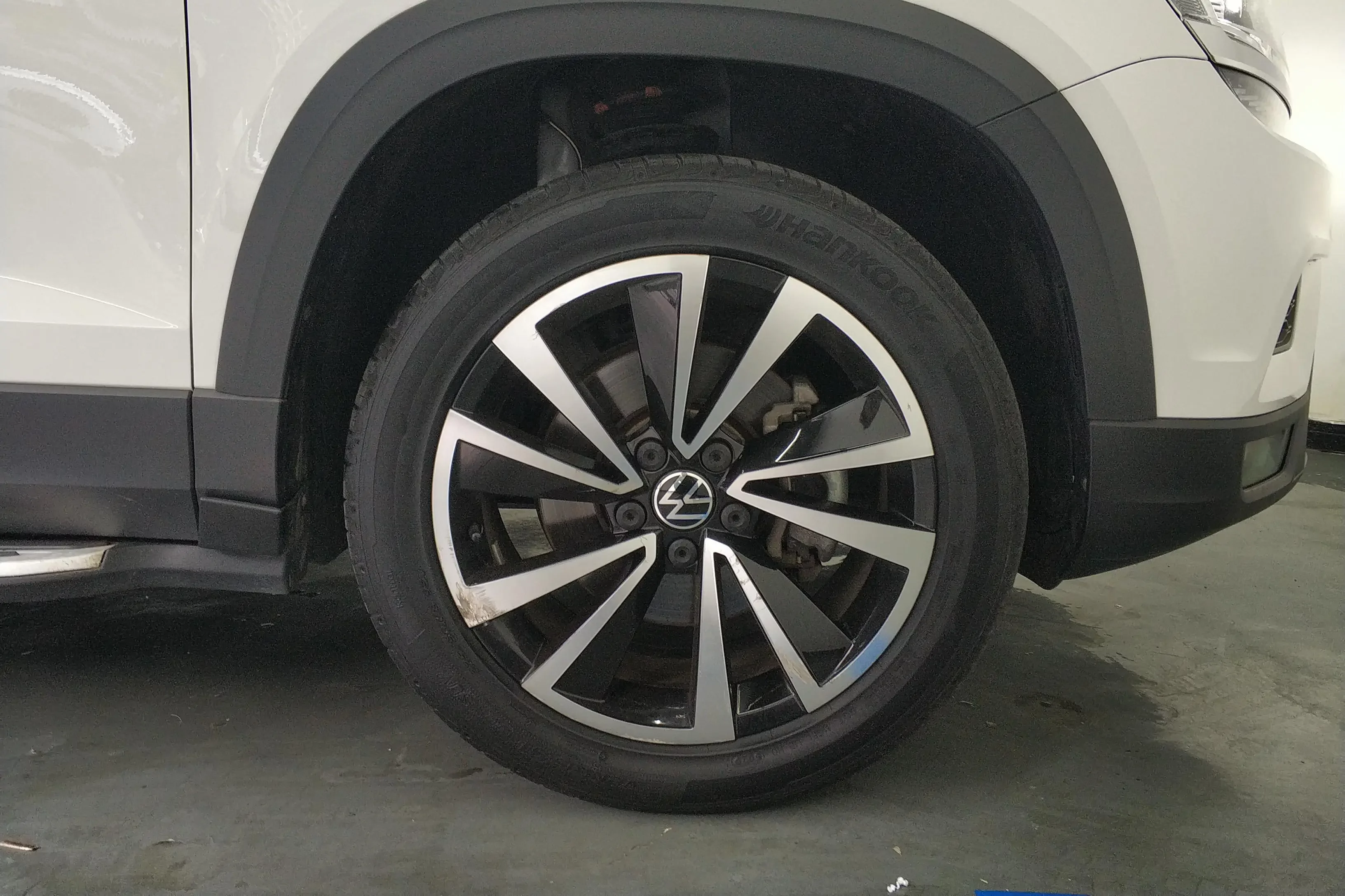 Volkswagen Tharu